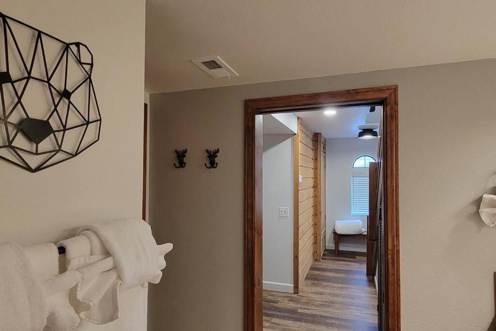 Lakefront Mountain Retreat Apartment June Lake