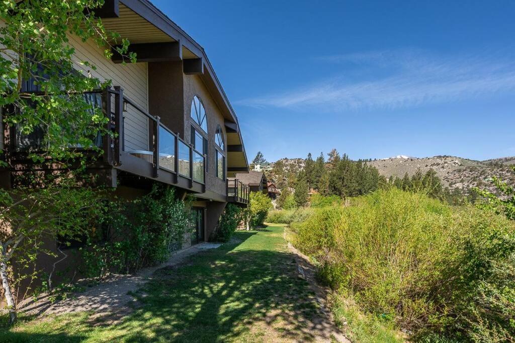 Apartment Lakefront Mountain Retreat *