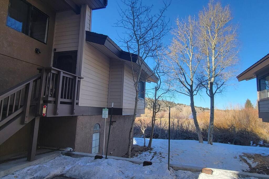 Apartment Lakefront Mountain Retreat *