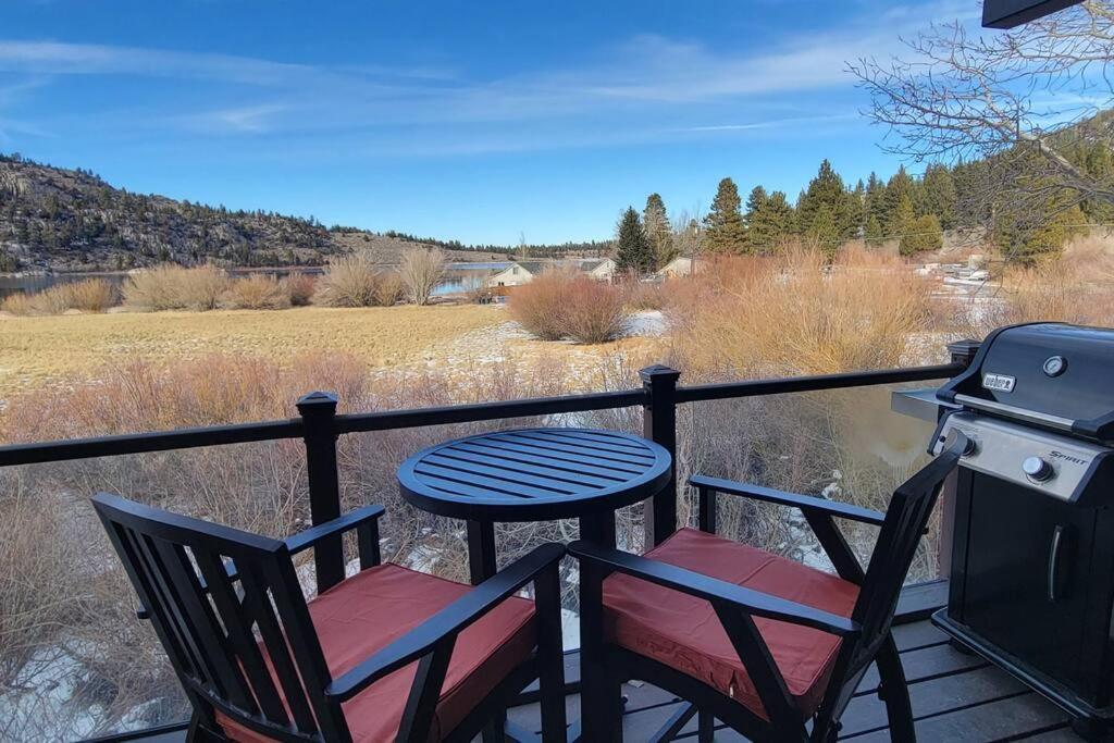 Apartment Lakefront Mountain Retreat *